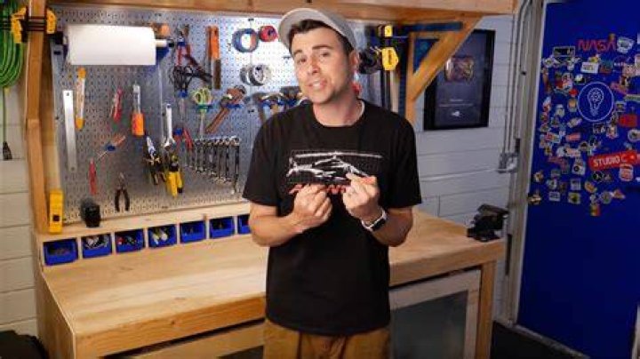 Report YouTuber Mark Rober working as Apple engineer to create VR tech