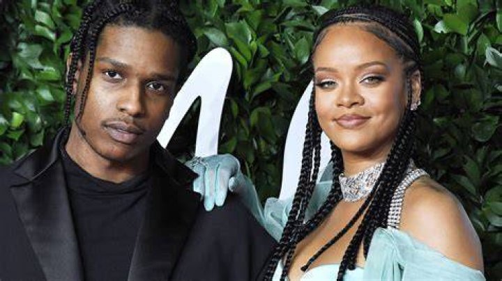 Rihanna ve ASAP Rocky el ele g&ouml;r&uuml;nt&uuml;lendi Fotoğraf Galerisi