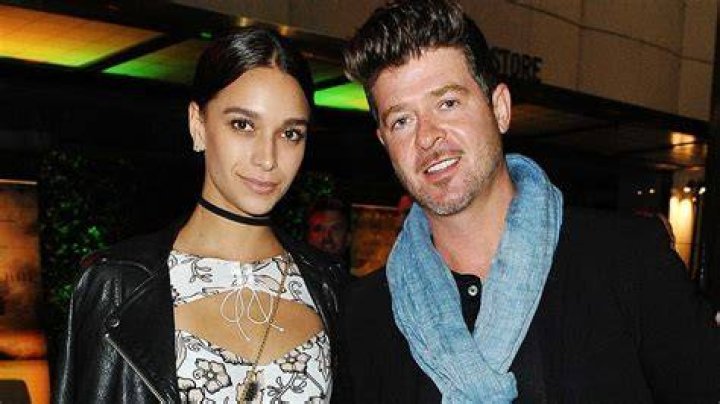Robin Thicke Reveals Gift Fiancee Got Him in Honor of Late Dad Alan