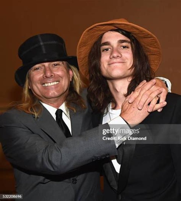 Robin Zander and Family
