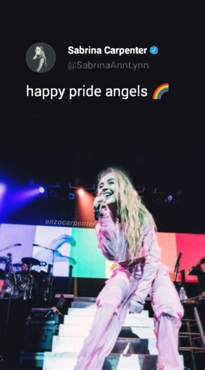 Sabeina Carpenter LBGTQ Фотографии