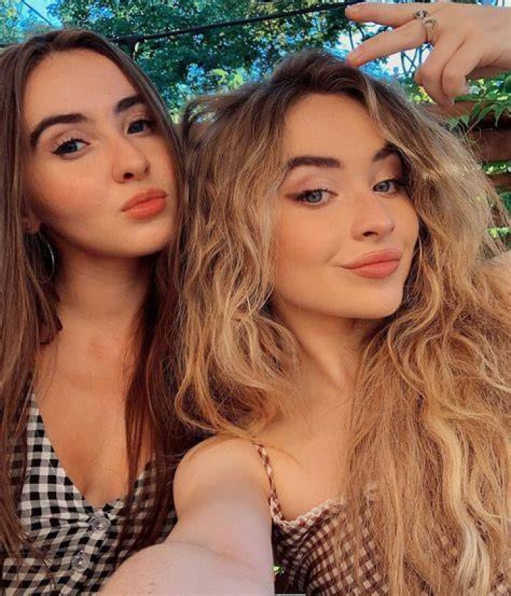 Sarah Carpenter via instagram in 2020 Sabrina carpenter, Sabrina