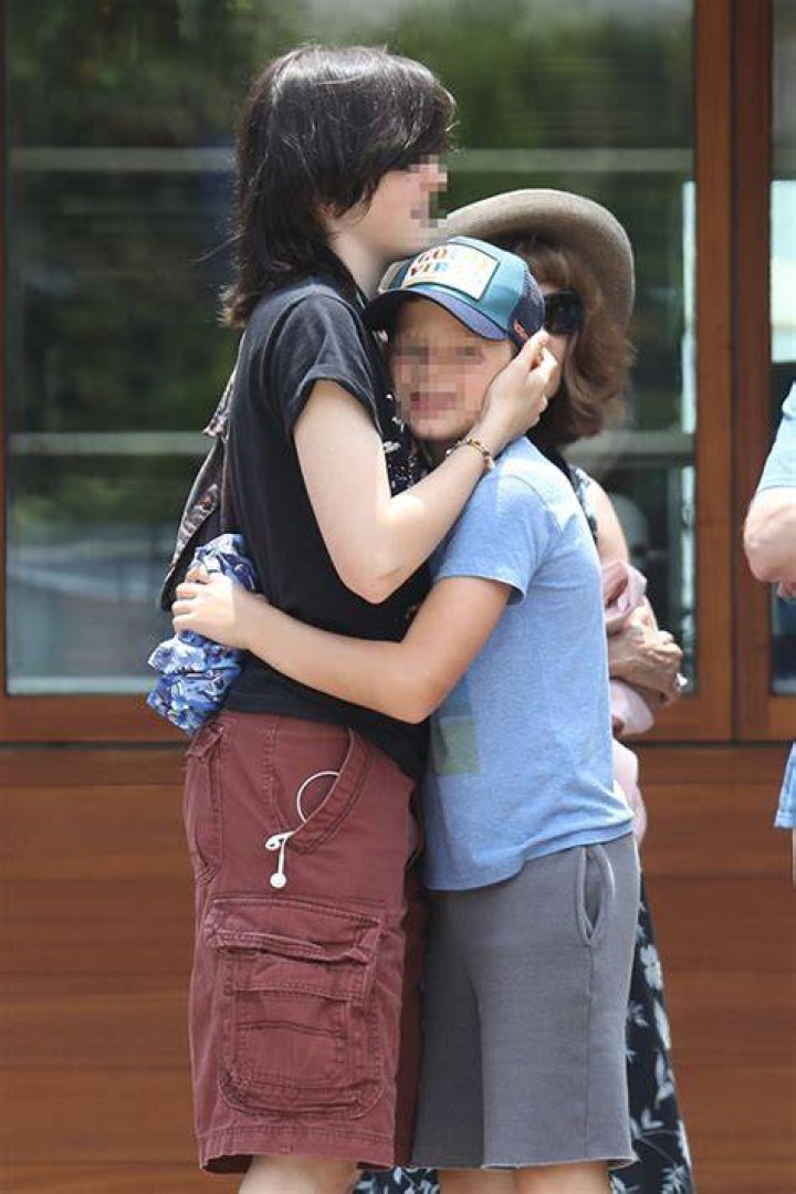 Seraphina Affleck Hugs Younger Brother Samuel On Lunch Date Hollywood