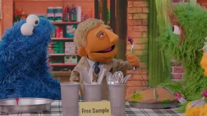 SesaME! (parody of ME! as performed by Taylor Swift feat. Brendon Urie