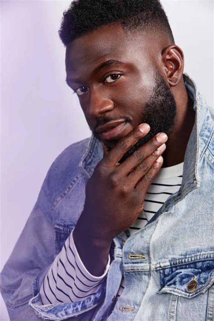 Sinqua Walls — Exclusive Portraits Hollywood Life
