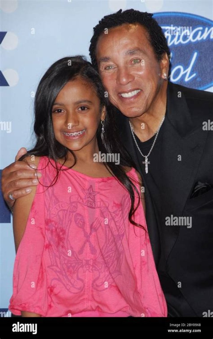Smokey Robinson and granddaughter Lyric American Idol Season 6 finale