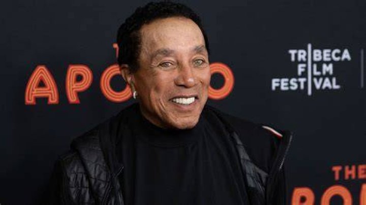 Smokey Robinson's Granddaughter Lyric Shows Natural Beauty Posing in a