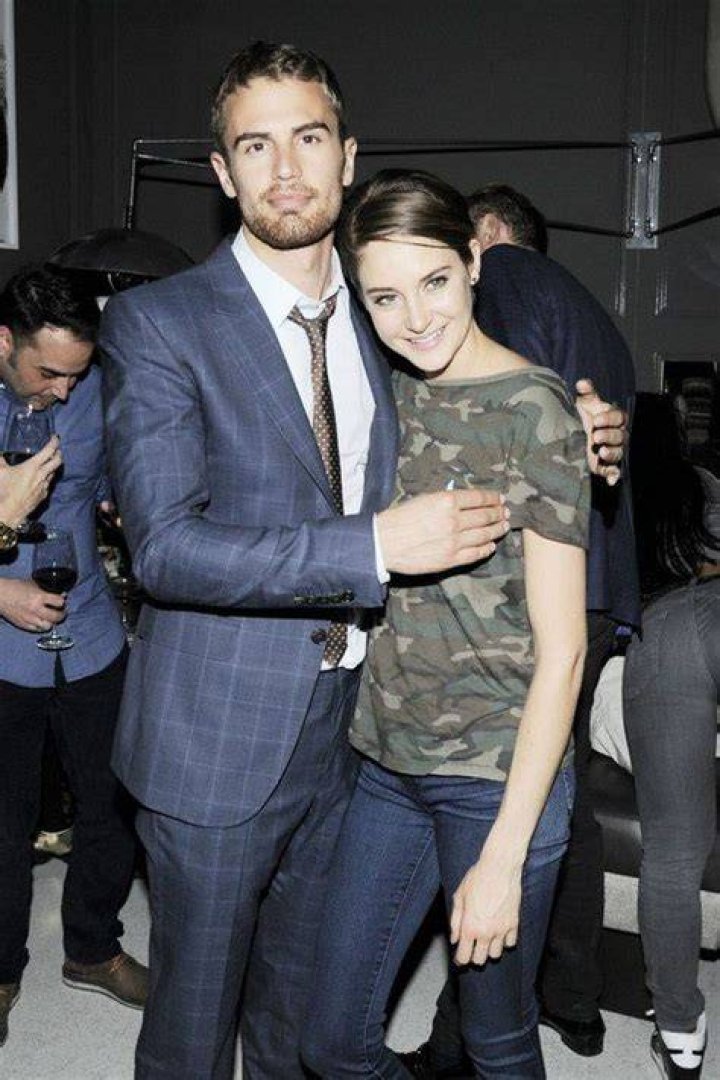This is why Shailene Woodley&rsquo;s fans think she&rsquo;s pregnant with Aaron
