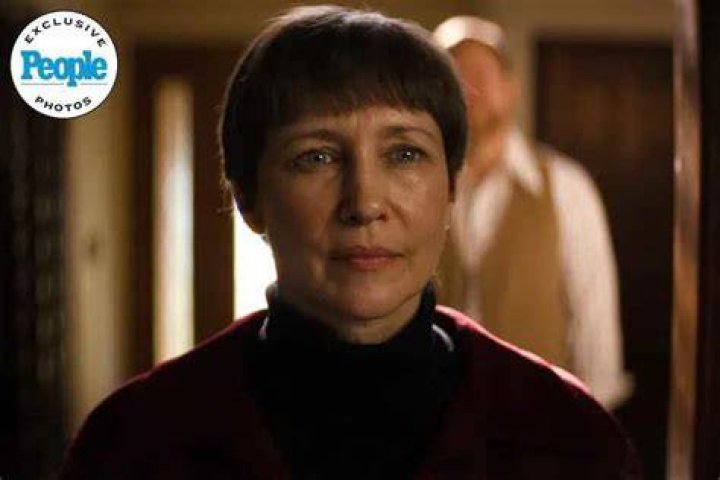 Vera Farmiga transforms into a Fiftiesera screen siren after casual