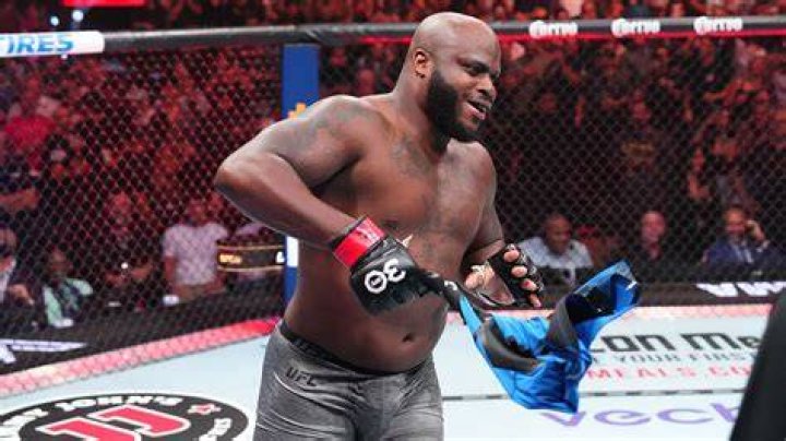 Who is Derrick Lewis' wife? Know all about April Davis