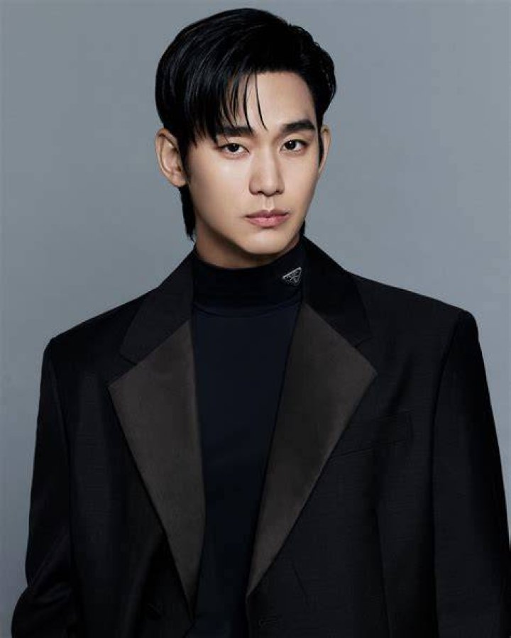 Who is Kim Soo Hyun Wife? A Glimpse into the Heartthrob's World