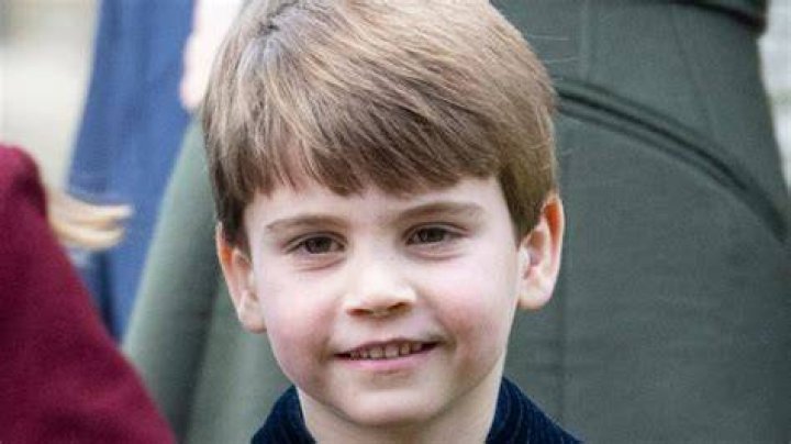 Why does Prince Louis nearly always wear shorts? HELLO!